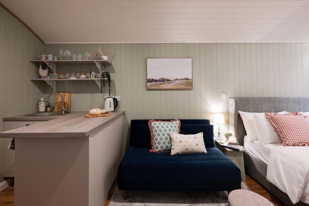 Barfield Shepherds Hut Magherafelt Exterior photo